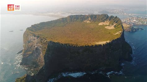 제주도 유명한 곳: 바다와 화산의 조화, 그리고 시간을 초월한 이야기